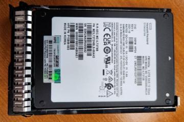 HPE 3.2TB SAS 12G Mixed Use SFF SC PM1645a SSD - P19917-B21